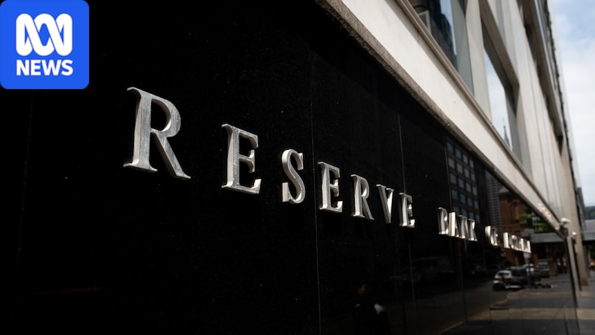 Reserve Bank of Australia building, in an ABC News file photograph